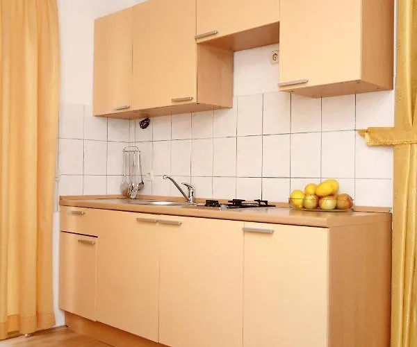 With Parking Space Orebic, Peljesac - 10194