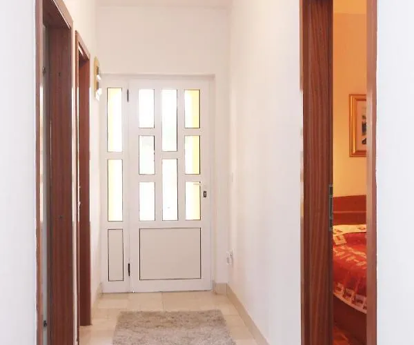 アパート With Parking Space Orebic, Peljesac - 10194 オレビック